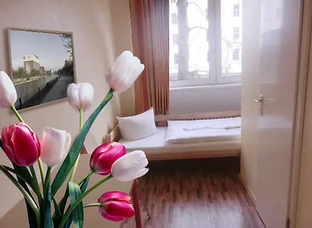 City Bed Am Kurfurstendamm Хостел Берлин